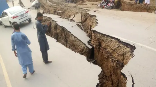 పాకిస్తాన్‌లో భూకంపం