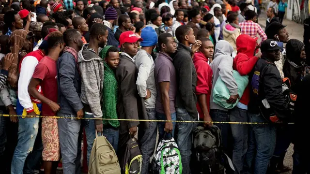 رئیس جمهوری منتخب آمریکا گفته بود مهاجران فاقد مدارک مهاجرتی معتبر را از این کشور برمیگرداند