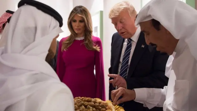 डोनल्ड ट्रंप