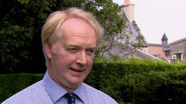 Psiquiatra Iain McClure