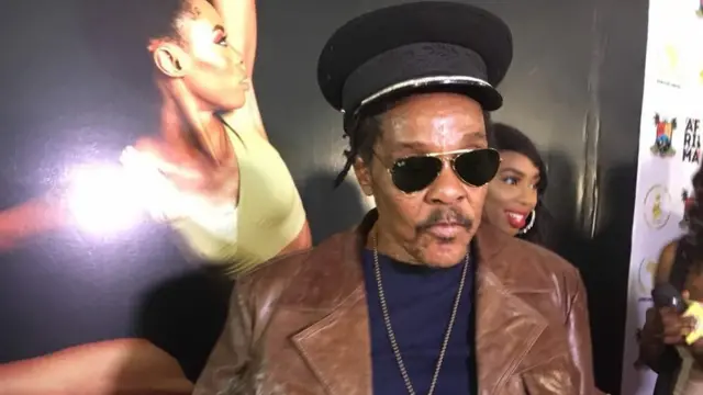 Majek Fashek dey for here although e no dey perform.