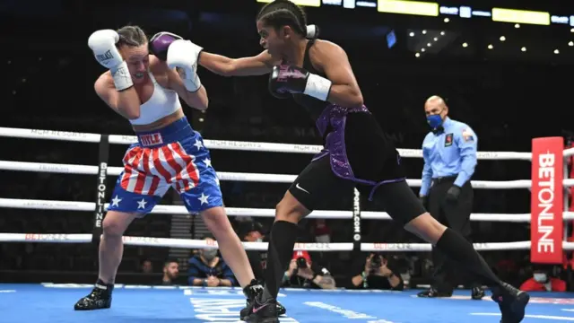 Ramla waxay soo garaaday haween badan oo dalal kala duwan u dhashay, Sida Mareykanka.