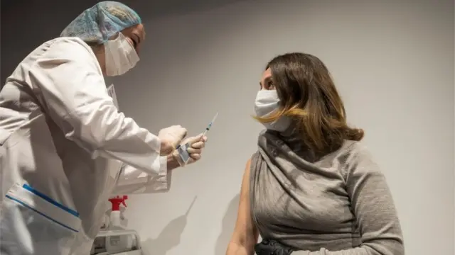 వ్యాక్సినేషన్