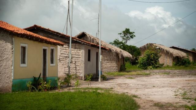 Casas na Vila de Alcântara (MA)
