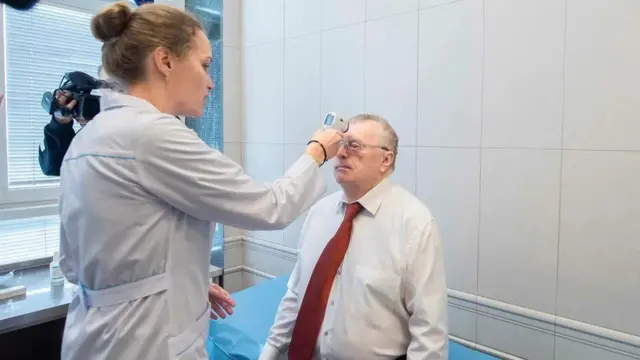 Ўзини коронавирусга текширтирилаётган Жириновский