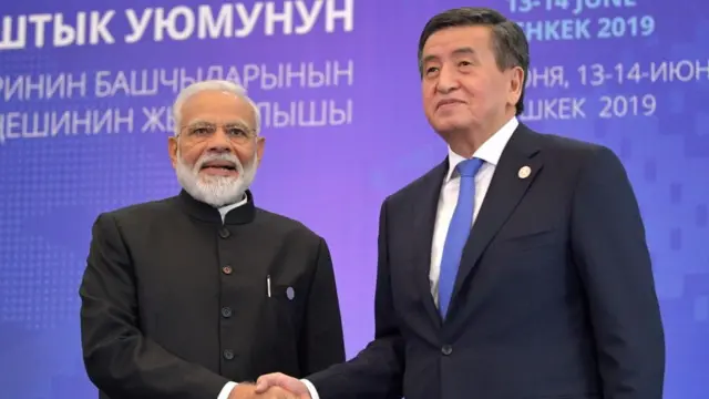 મોદી અને કિર્ગિસ્તાનના પ્રમુખ