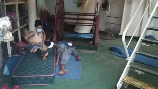 प्रवासी