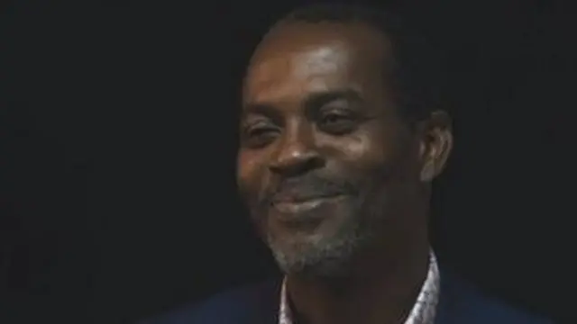 ስቴፈን ኣክባቢዮ