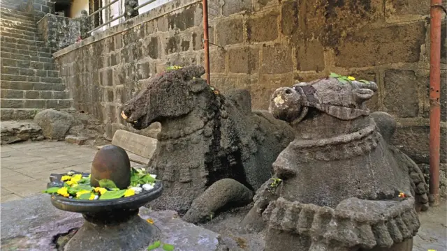 भीमाशंकर मंदिराच्या बाहेरील नंदी