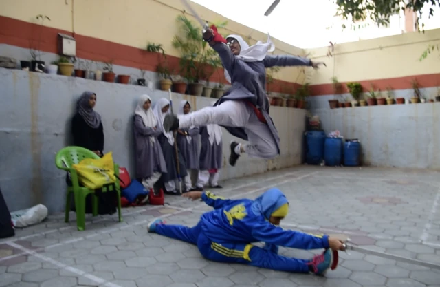 फिरोज़ा जबीं