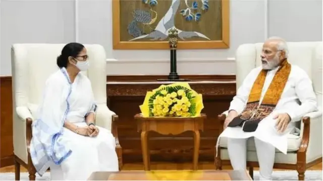 મમતા બેનર્જી અને પીએમ મોદી