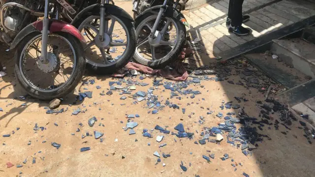 సాజిద్ ఇంటివద్ద