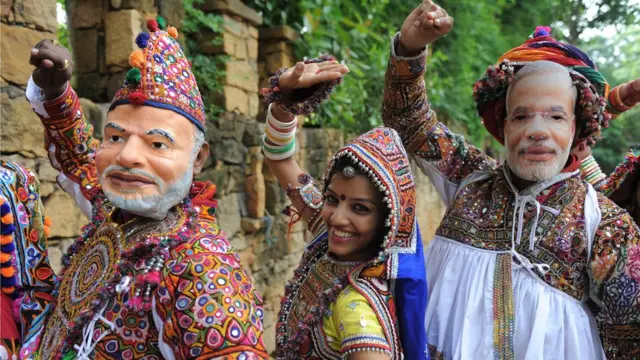 नरेंद्र मोदी