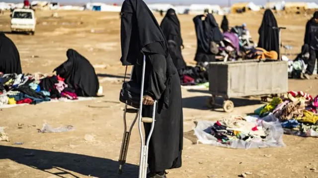 Ал-Хол лагери