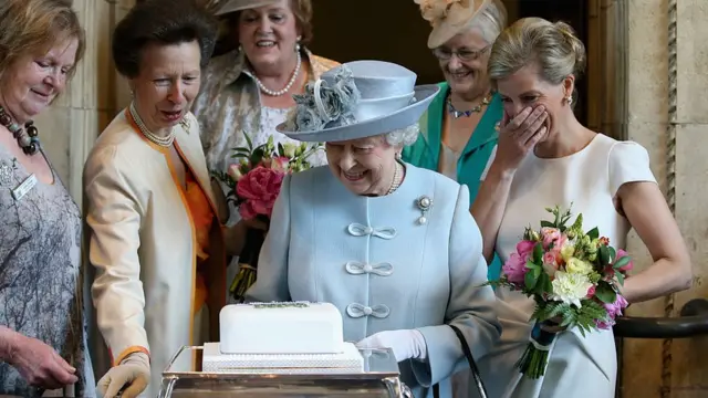 Королева, принцесса Анна и графиня Уэссекская