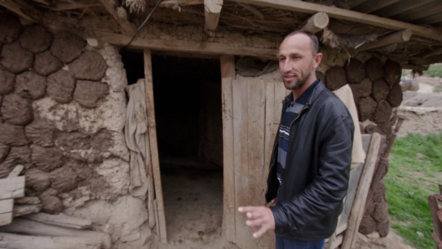 Шодмон Холов