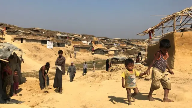 Бангладеш ҳудудига қочиб ўтган Роҳинжа мусулмонлари ташкикл қилган рўйхатдан ўтказилмаган қочқинлар жамлоғи