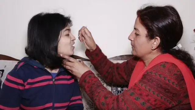 ਸਰਗਮ ਦੀ ਮਾਤਾ ਅਰਚਨਾ ਮੁਤਾਬਕ ਹਾਲਾਤ ਵਿਗੜਨ ਕਾਰਨ ਉਨ੍ਹਾਂ ਨੂੰ ਕਾਫ਼ੀ ਚਿੰਤਾ ਹੋ ਗਈ ਸੀ