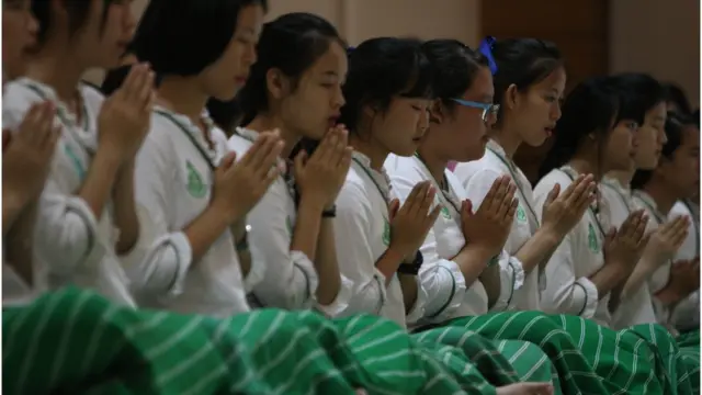 เด็กสวดมนต์