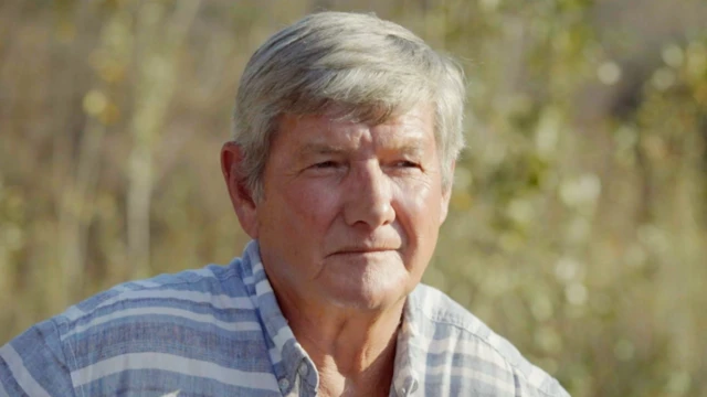 كاشف سر رشاوى الشركة البريطانية.