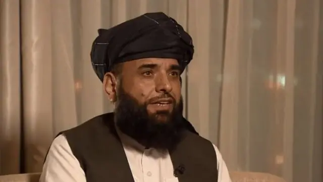 سهیل شاهین وویل: "موږ دا نه ردوو چې افغان حکومت د شخړې یوه برخه نه ده، خو موږ اوس د افغان مسلې په بهرني اړخ کې یو چې له امریکایانو سره د دوی د ځواکونو پر وتلو غږېږو."