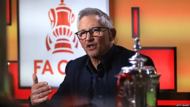 'मैच ऑफ द डे' के होस्ट गैरी लिनेकर