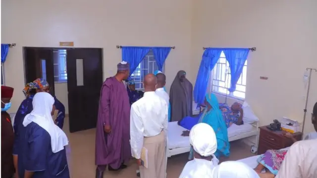 Gomina Zulum atawọn osisẹ eleto ilera