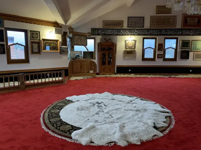 Unutrašnjost tekije Mesudije u Busovači