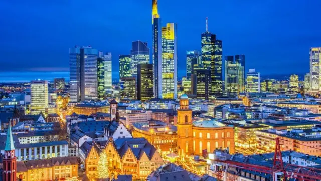 فرانكفورت تتمتع بالعديد من أماكن الجذب والترفيه