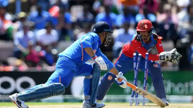 ધોની માત્ર બે વખત સ્ટમ્પ આઉટ થયો છે અને તે પણ વર્લ્ડ કપમાં જ