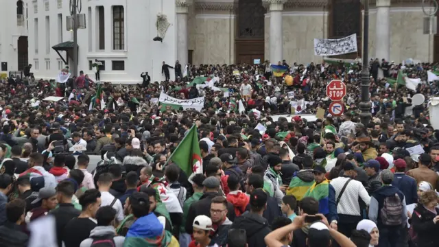 Cezayir'deki protesto