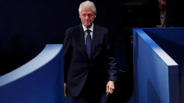 Bill Clinton no debatevaidebet e pixbetdomingo