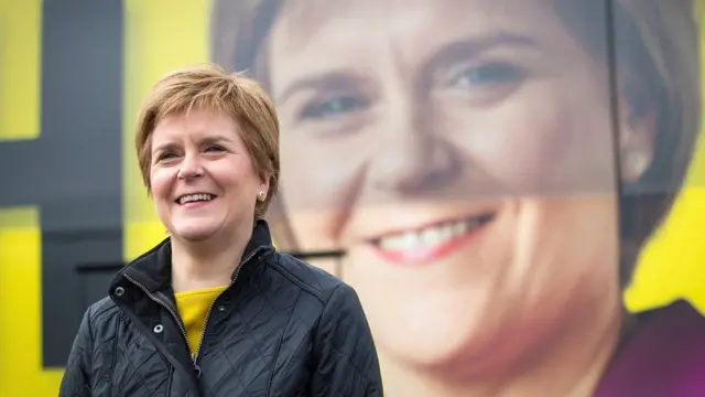 Глава правительства Шотландии Никола Стёрджен