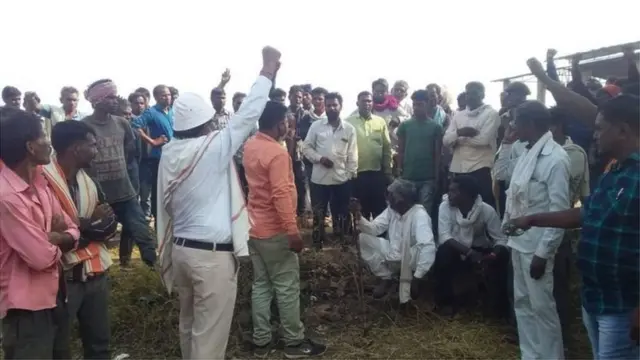 وجے کی موت سے ناراض گاؤں والے