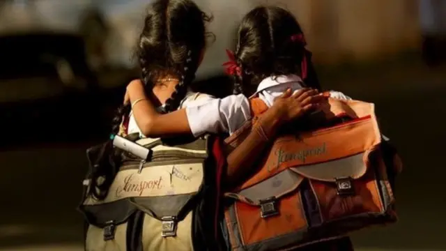 'மாணவர்கள் சாதிக் கயிறு கட்டுவதை எச்சரிப்பது இந்து மதத்திற்கு எதிரானதா?'