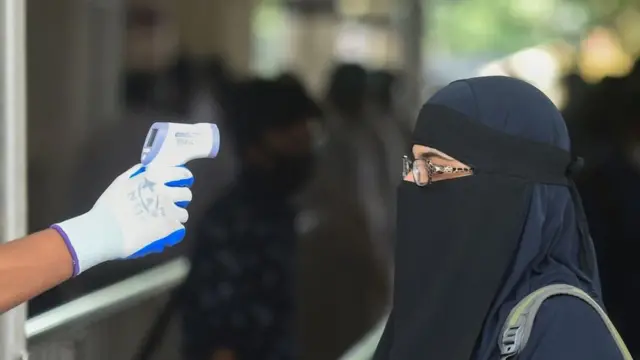 তাপমাত্রা পরীক্ষা