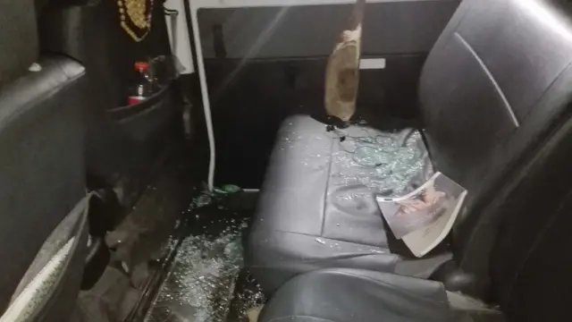 পথে খালেদা জিয়ার গাড়িবহরের ওপর হামলা