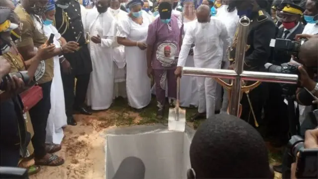 Isinku Anthony Obiagbaoso Enukeme ni itẹ oku