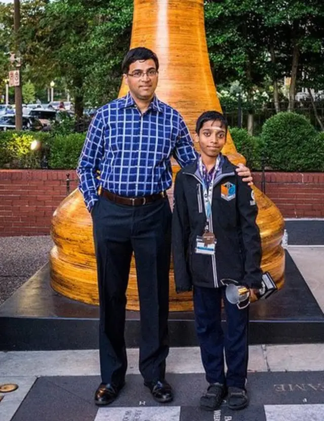 చెస్ దిగ్గజం విశ్వనాథన్ ఆనంద్తో ప్రజ్ఞానంద