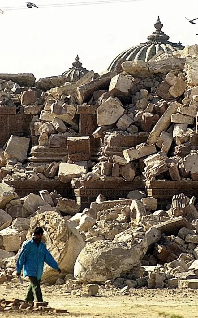 આ સમગ્ર નુકસાન પૈકી 81.5 ટકા જેટલું નુકસાન માત્ર કચ્છ જિલ્લામાં થયું હતું.