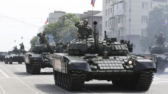 9 травня в Луганську