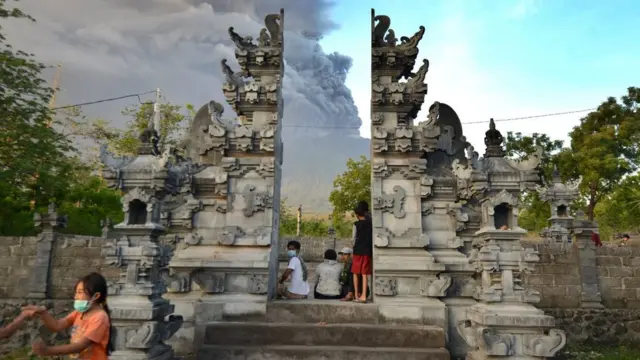 Вулкан Агунг