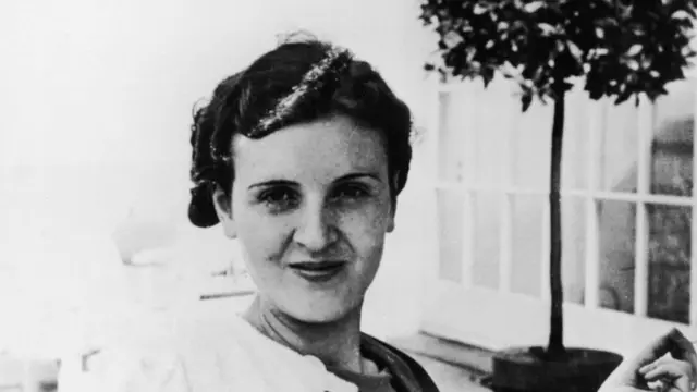 Picha nyeusi na nyeupe ya Eva Braun