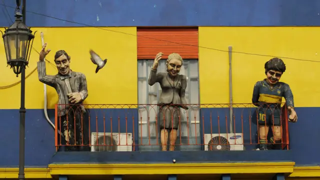 Munecos de Peron, Evita y Maradona
