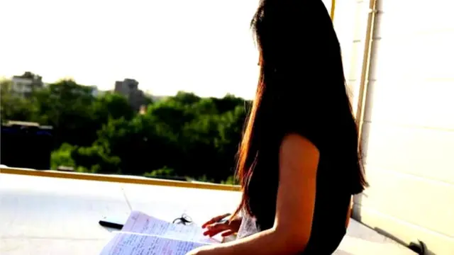 ਕੁੜੀਆਂ ਦੇ ਕੱਪੜੇ