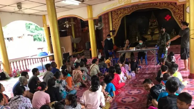 ยังคงมีผู้ลี้ภัยที่เดินทางเข้าเพิ่มเติมอีกหลังจากหมู่บ้านถูกระเบิด