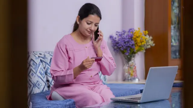 தவறுதலாக வேறொருவர் கணக்குக்கு பணம் அனுப்பிவிட்டால் திரும்பப் பெறுவது எப்படி?