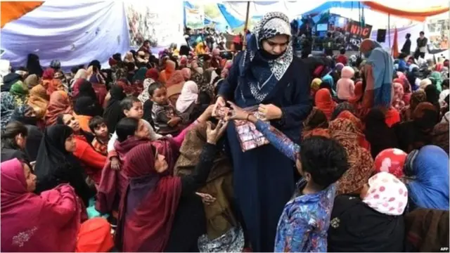 నిరసనకారులు