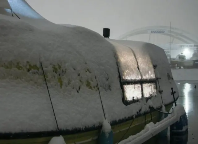 કડકડતી ઠંડીમાં બોટમાં જ જીવન