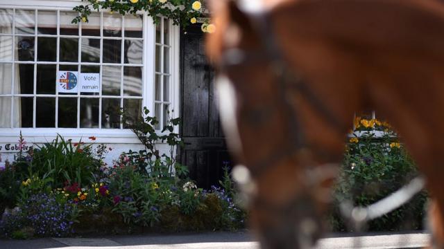 Janelaquanto tempo demora o saque da realsbetcasa no sulquanto tempo demora o saque da realsbetLondres tem cartaz cokm dizeres 'vote permanecer' Foto AFP/BEN STANSALL